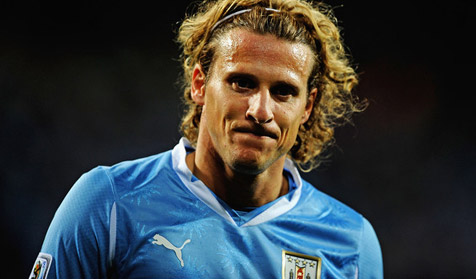 Forlan Disiapkan Gantikan Posisi Torres