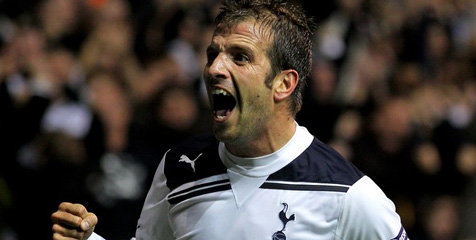 Review: Spurs Beri Tes Skuad Benitez