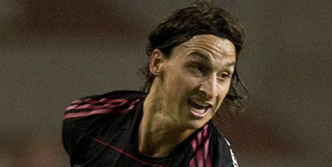 Ibra Berkelahi Dengan Onyewu Saat Latihan