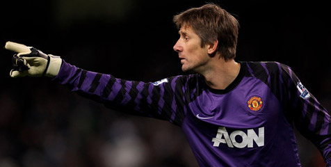 Hasil Imbang Buat Van der Sar Frustasi 
