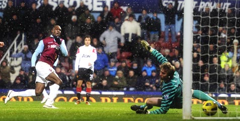 Review: Hammers Gebuk Sang Juara Bertahan