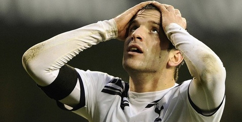 Review: Spurs Gagal Patahkan Rekor MU Review: Spurs Gagal Patahkan Rekor MU