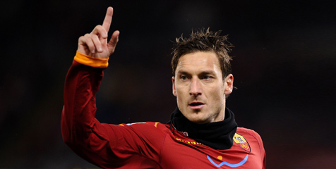 Review: Kemenangan Bawa Roma Ke Posisi Kedua Review: Kemenangan Bawa Roma Ke Posisi Kedua