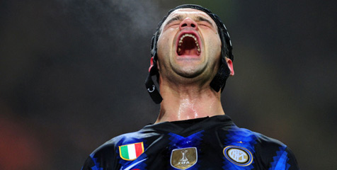 Video: Chivu Pukul Wajah Marco Rossi Video: Chivu Pukul Wajah Marco Rossi