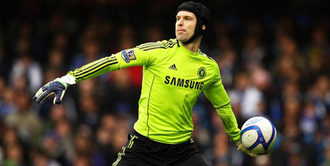 Petr Cech Berharap United Tergelincir