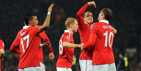 Review: Dua Gol Chicharito Loloskan United