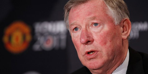 Ferguson: Treble Winner? Satu Trofi Saja Cukup! Ferguson: Treble Winner? Satu Trofi Saja Cukup!