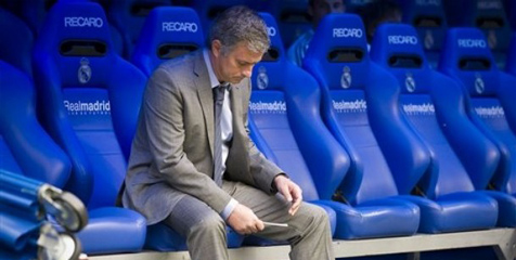 Selisih Melebar, Mourinho Pilih Lempar Handuk