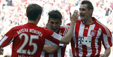 Review: Pesta Lima Gol, Bayern Hajar Leverkusen