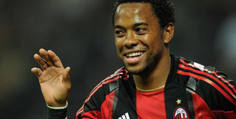Robinho Tak Ingin Milan Tambah Striker Lagi Robinho Tak Ingin Milan Tambah Striker Lagi