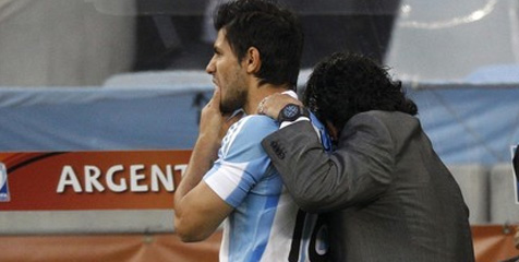 Maradona: Aguero Tidak Akan ke Juventus