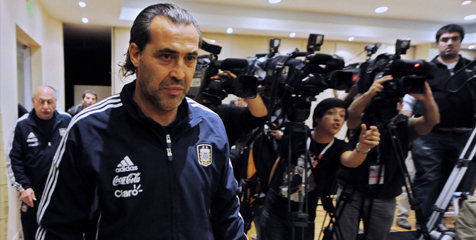 Batista Umumkan Starter Untuk Hadapi Uruguay Batista Umumkan Starter Untuk Hadapi Uruguay