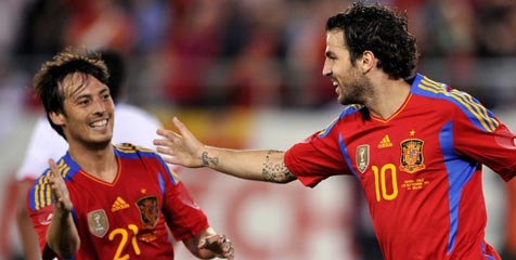 Review: Dua Gol Fabregas Kalahkan Chile