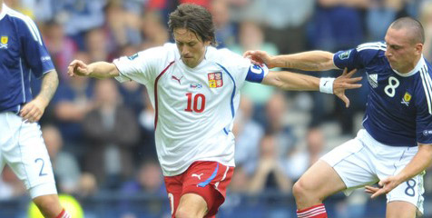 Rosicky Bakal Hadapi Spanyol dan Lithuania
