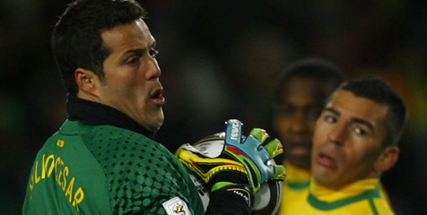 Julio Cesar Absen Hadapi Meksiko