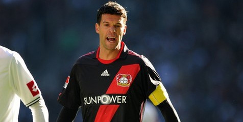 Ballack: Kita Tekan Chelsea Dengan Kalahkan Valencia