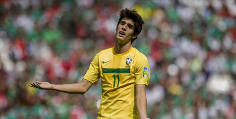 Alasan Piazon Memilih Chelsea Daripada Juventus