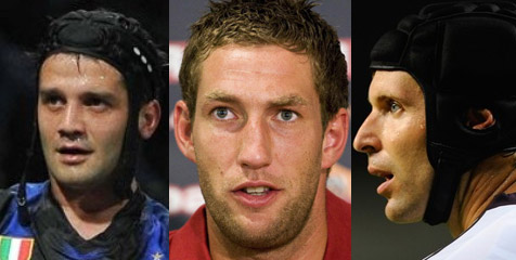 Stekelenburg Enggan Gunakan Pelindung Kepala