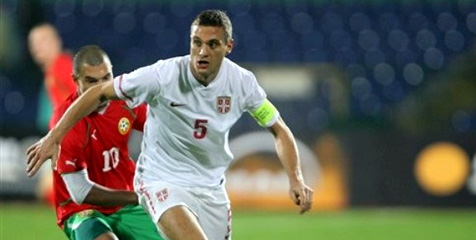 Resmi: Vidic Susul Stankovic Pensiun