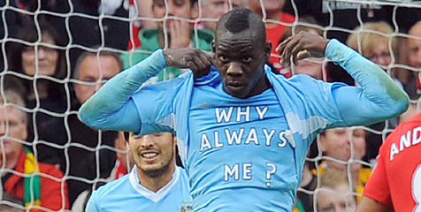 Penjelasan Balotelli Untuk Kaus 'Why Always Me?'