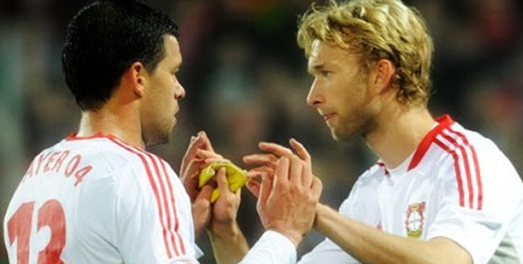 Bundesliga: Ballack Menggebrak, Leverkusen Menang