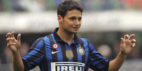 Zarate Akui Hampir Gabung Juventus