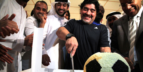 Maradona Rayakan Ultah Bersama Al Wasl