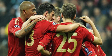 Review: Gomez Hattrick, Bayern Tetap di Puncak