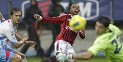 Review: Empat Gol, Milan Mantap di Tiga Besar