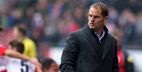 Ajax Kalah Telak, De Boer Pun Kebingungan