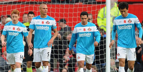 Vidic: Brown Tak Sengaja Cetak Gol Bunuh Diri