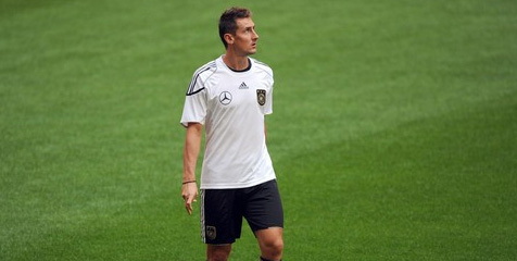 Klose Pulih, Loew Siap Eksperimen Lawan Belanda