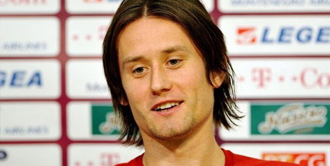 Rosicky Target Cetak Gol Cepat di Montenegro
