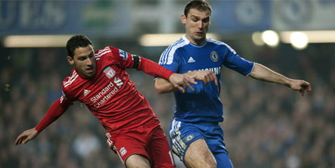 HT: Blunder Chelsea Bawa Reds Unggul