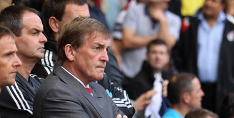 Dalglish Tanggapi Kemungkinan Dipecatnya AVB