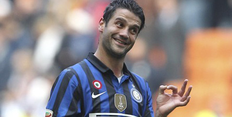 Spurs Mulai Dekati Chivu