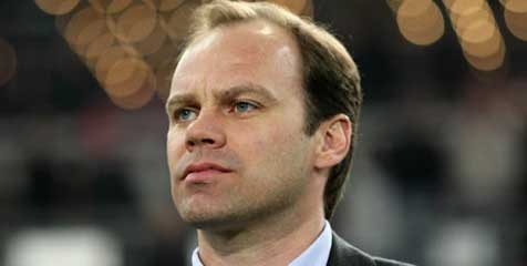 Nerlinger Kritik Cara City Dan Chelsea Belanja Pemain Nerlinger Kritik Cara City Dan Chelsea Belanja Pemain