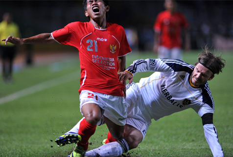 Andik Malah Senang Ditekel Beckham Andik Malah Senang Ditekel Beckham