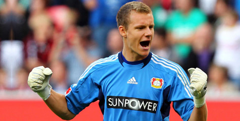 Leverkusen Ikat Bernd Leno Dengan Kontrak 5 Tahun