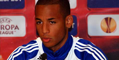 Juventus Kian Gencar Buru Dennis Aogo