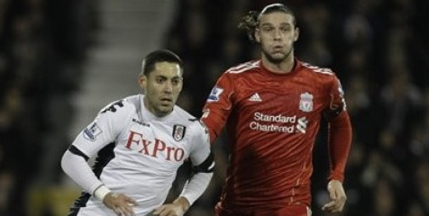Review: Dempsey Hentikan Ambisi 10 Pemain Reds