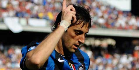 Milito Raih Penghargaan Pemain Terburuk Serie A Milito Raih Penghargaan Pemain Terburuk Serie A