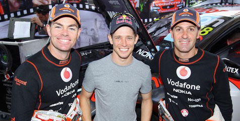 Stoner Tes Mobil V8 Supercars