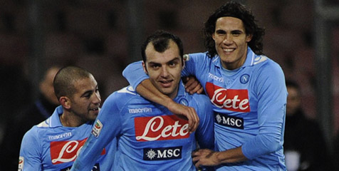 Review: Napoli Pesta Setengah Lusin Gol