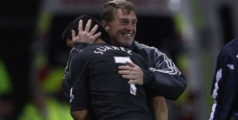 Dalglish Bela Aksi Dukungan Pemain Liverpool Pada Suarez Dalglish Bela Aksi Dukungan Pemain Liverpool Pada Suarez