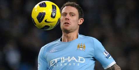 Wenger Bantah Bakal Datangkan Wayne Bridge