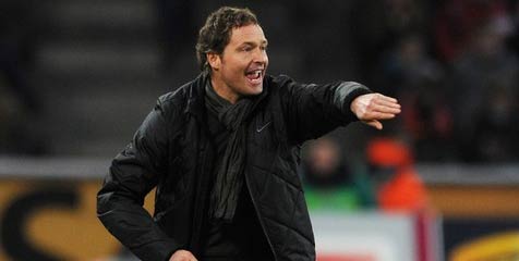 Kompetisi Rehat, Freiburg Pecat Pelatih Marcus Sorg