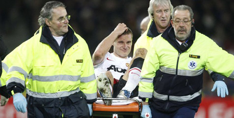Agen Bantah Vidic Terancam Pensiun Dini
