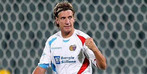 Fulham Incar Maxi Lopez