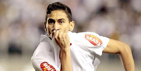 Tottenham Incar Ganso
